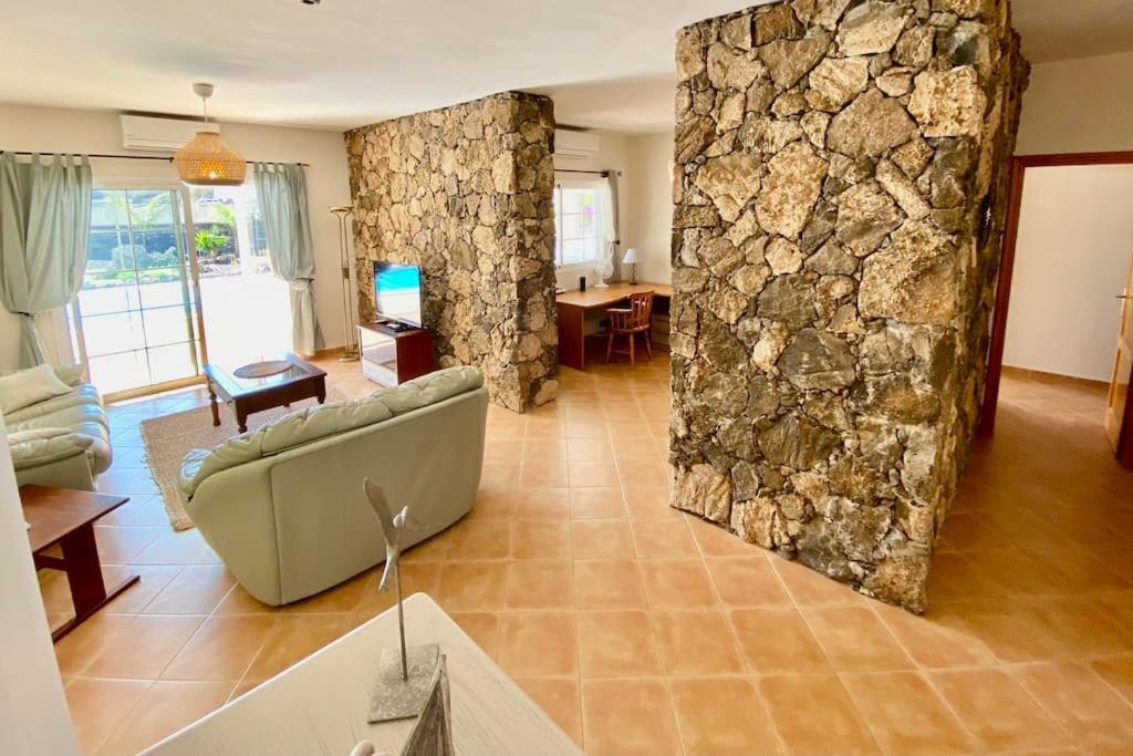 Casa Yukka Villa With Heated Pool ลาคาเรส ภายนอก รูปภาพ
