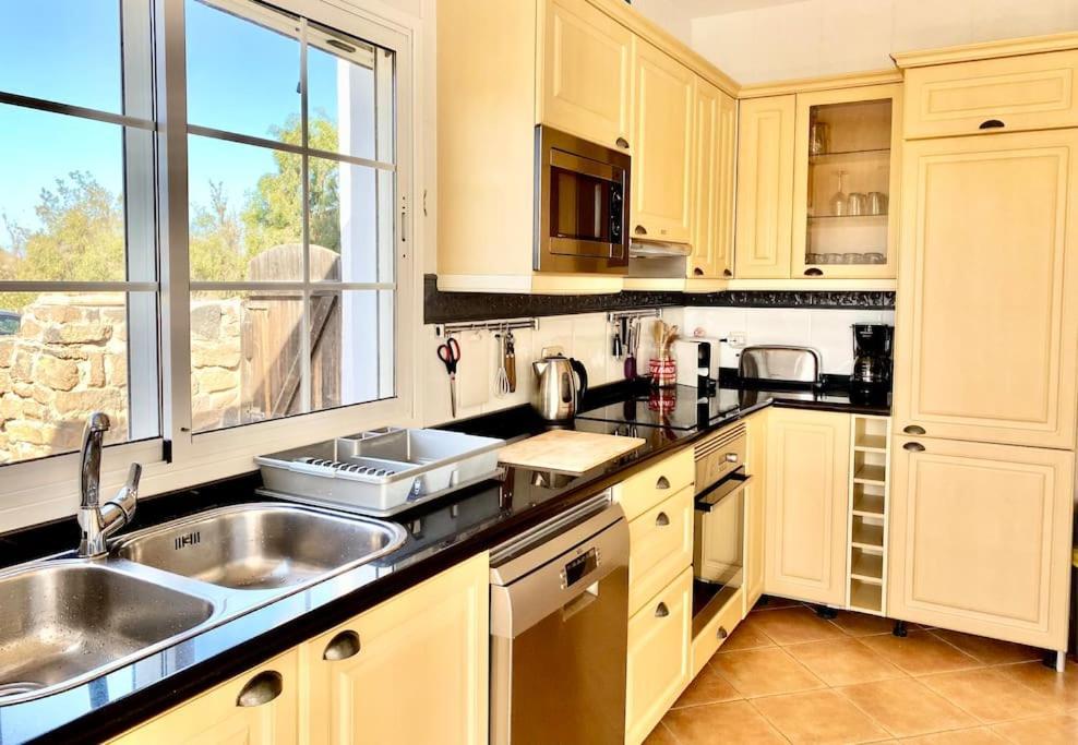 Casa Yukka Villa With Heated Pool ลาคาเรส ภายนอก รูปภาพ